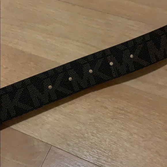 Michael Kors Belt - Picture 3 of 4